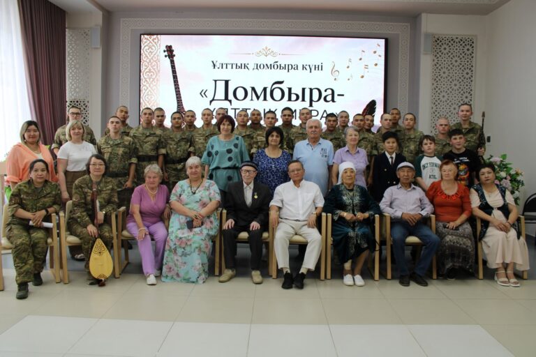 «Домбыра – ұлттың жаны» әдеби-музыкалық кеші